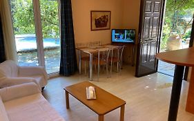 Aliki'S Comfortable Holiday Apartments-Great Location